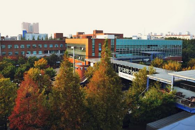 Khuôn viên trường cao đẳng kỹ thuật Gyeonggi nhìn từ trên cao 