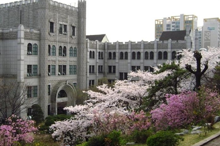 Du học Hàn Quốc đại học Nữ sinh Dongduk