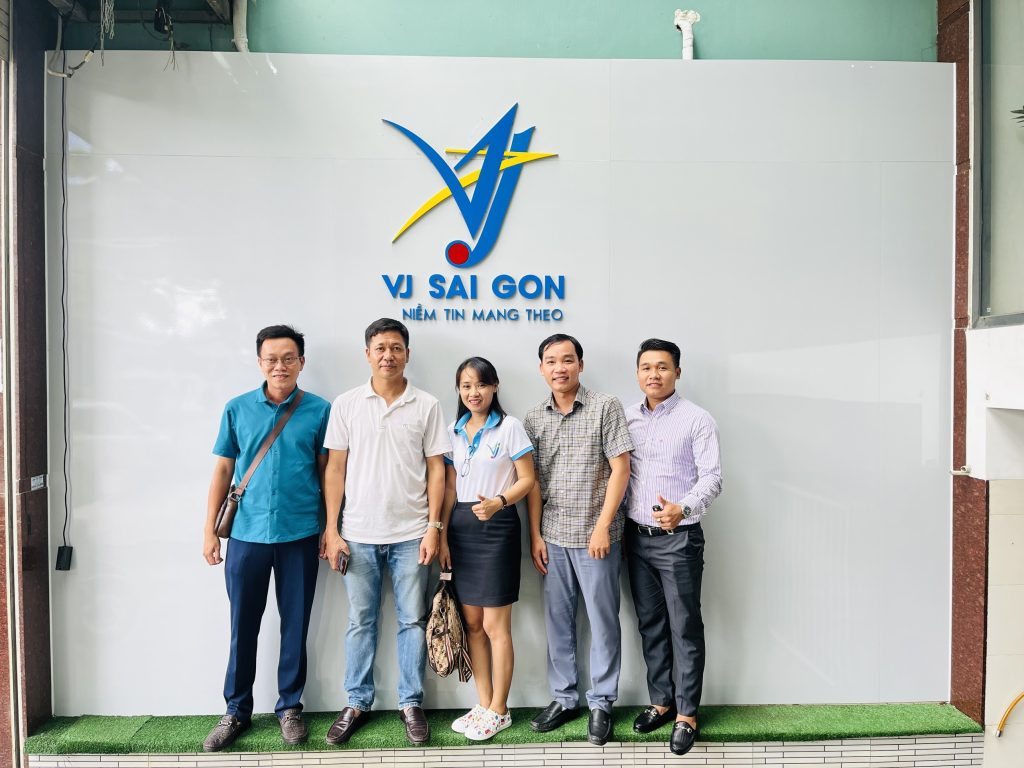VJ Sài Gòn tiếp đoàn đại diện tỉnh Đồng Tháp