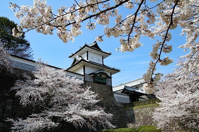 Lâu đài Kanazawa được xây dựng vào năm 1583