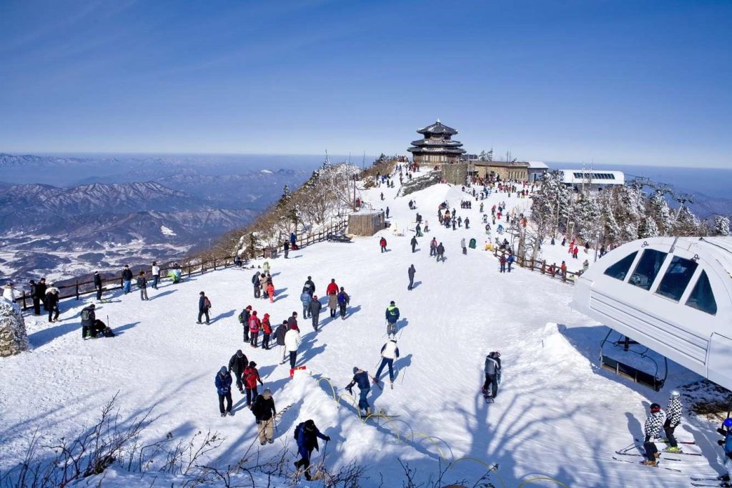 Hàn Quốc có hẳn một kỳ nghỉ đông kéo dài 2 tháng.