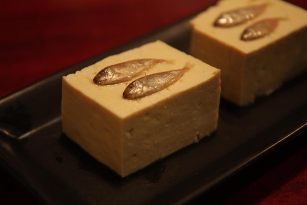 Sukugarasu là món ăn rất độc đáo ở đảo Okinawa