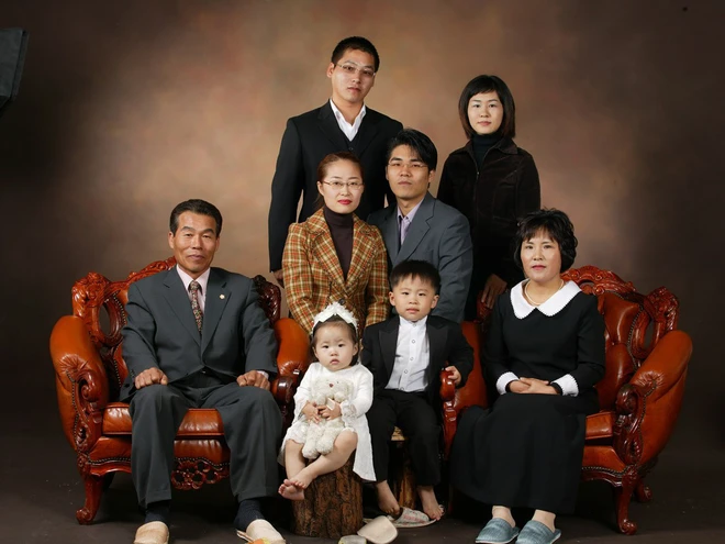 Những câu tiếng Hàn về gia đình cảm động: Gia đình vợ