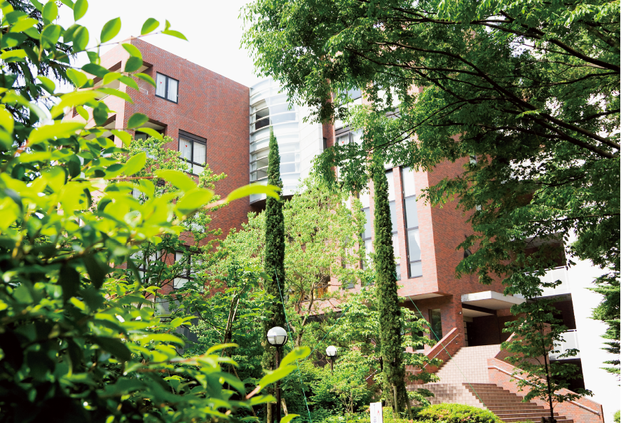 Đại học Mejiro được thành lập vào năm 1994, thuộc Tổ chức Giáo dục Mejiro Gakuen
