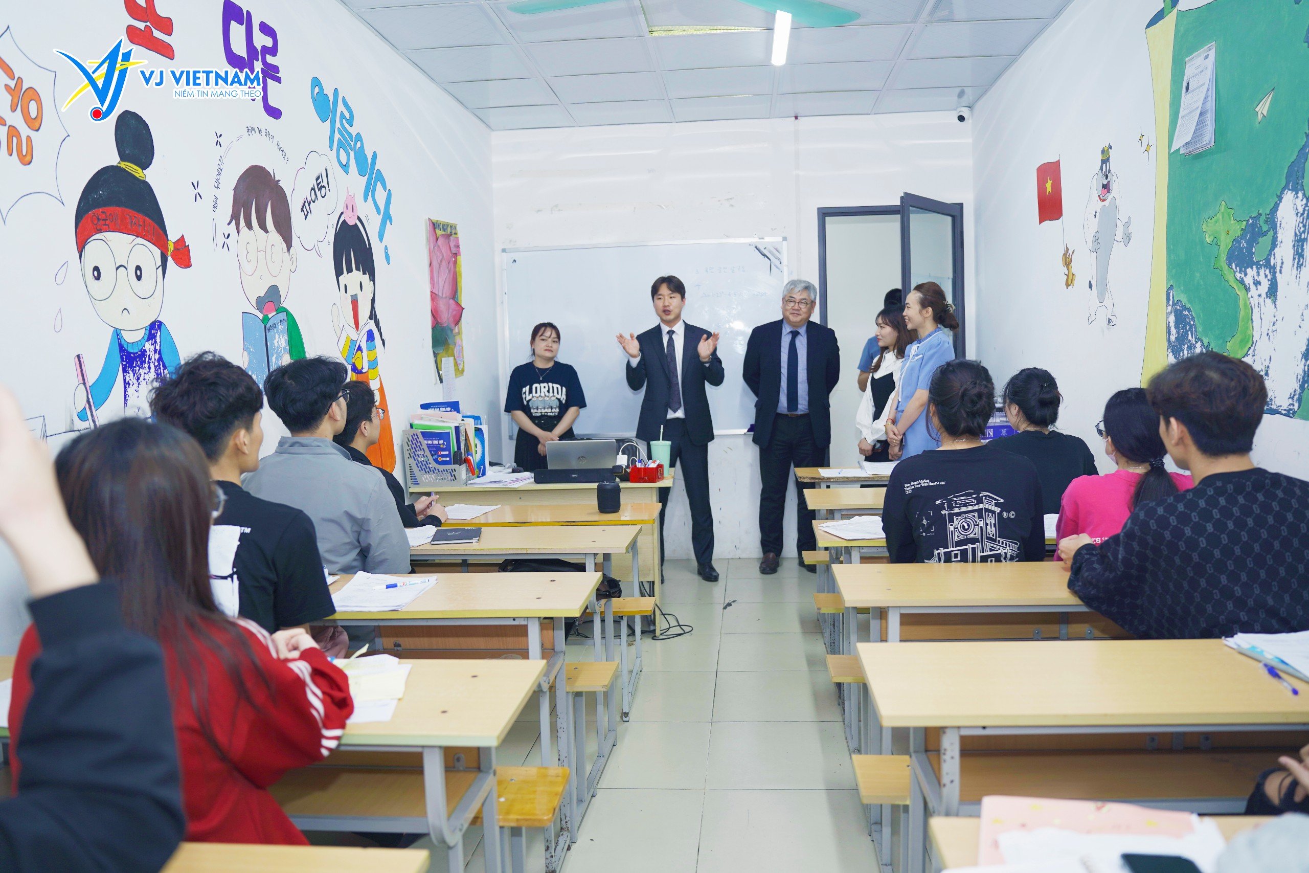 Cao đẳng Saekyung thăm VJ Việt Nam