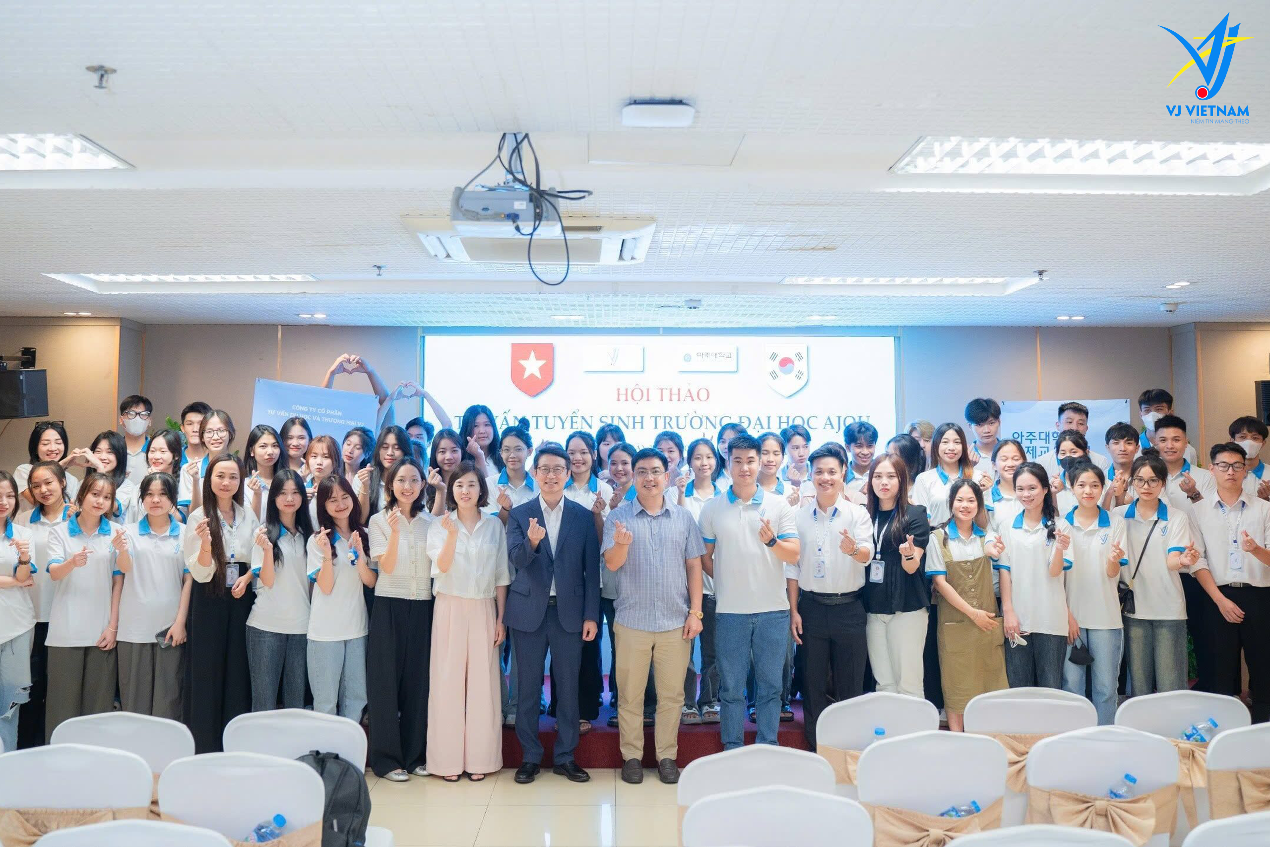 Du-hoc-han-quoc-VJ-vietnam-x-thay-Park-hang-seo (6)
