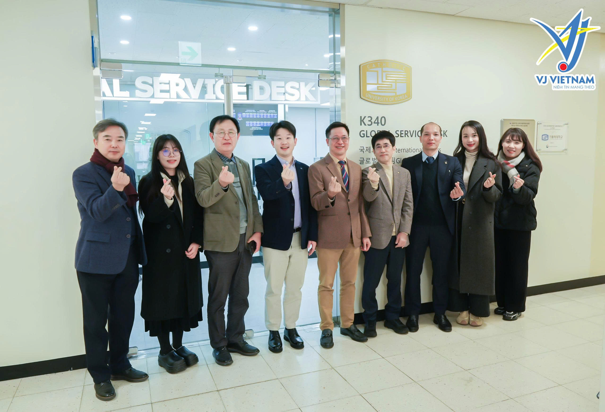 VJ Việt Nam Công Tác Hàn Quốc Tháng 12/2025 - Tăng Cường Hợp Tác Với Các Trường Đại Học, Mở Rộng Cơ Hội Cho Du Học Sinh Việt Nam 5 VJ làm việc tại Trường Đại học Catholic trong chuyến công tác Hàn Quốc