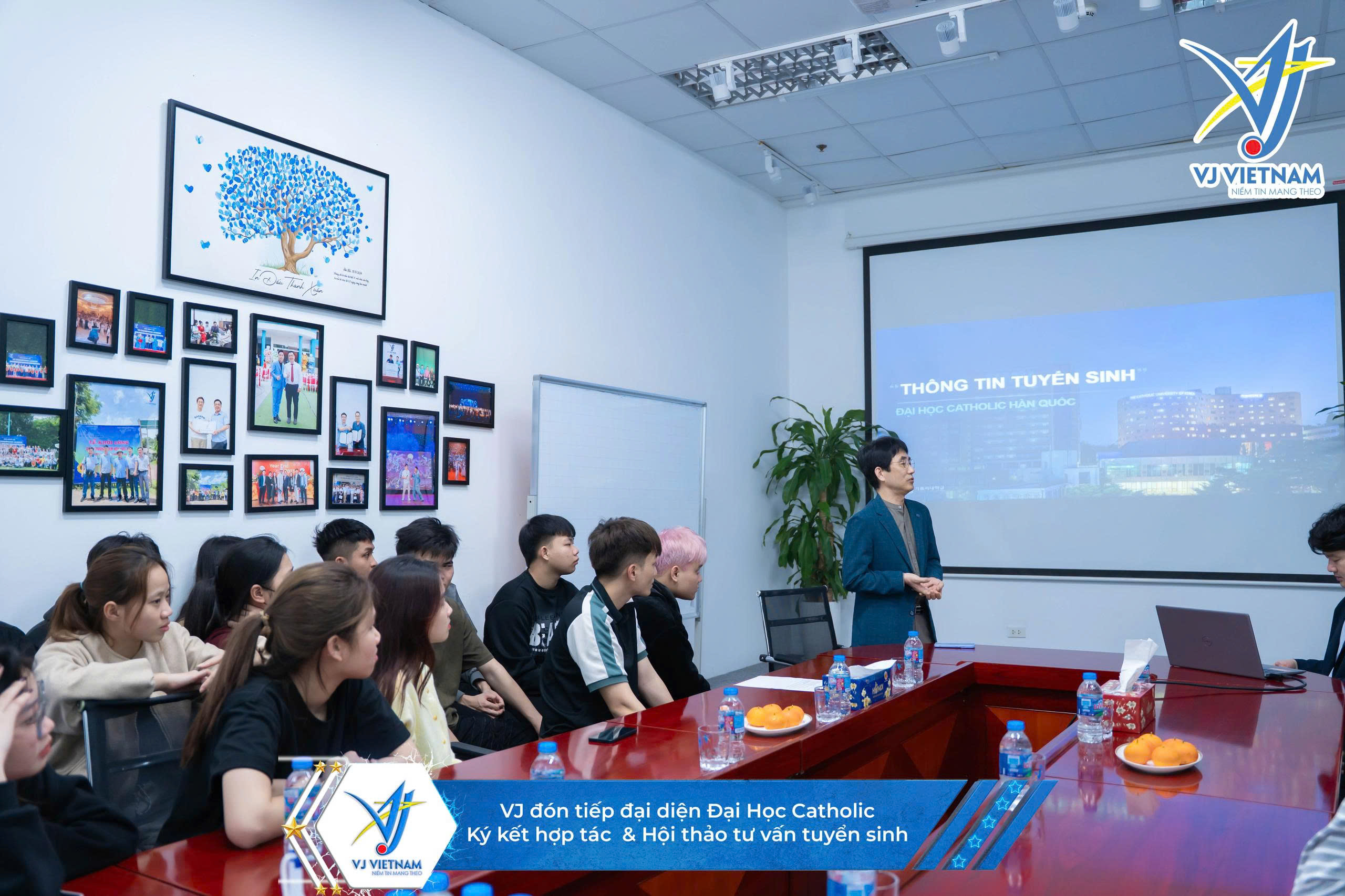 Đai học Catholic tổ chức hội thảo tư vấn tuyển sinh dành riêng cho học sinh của VJ